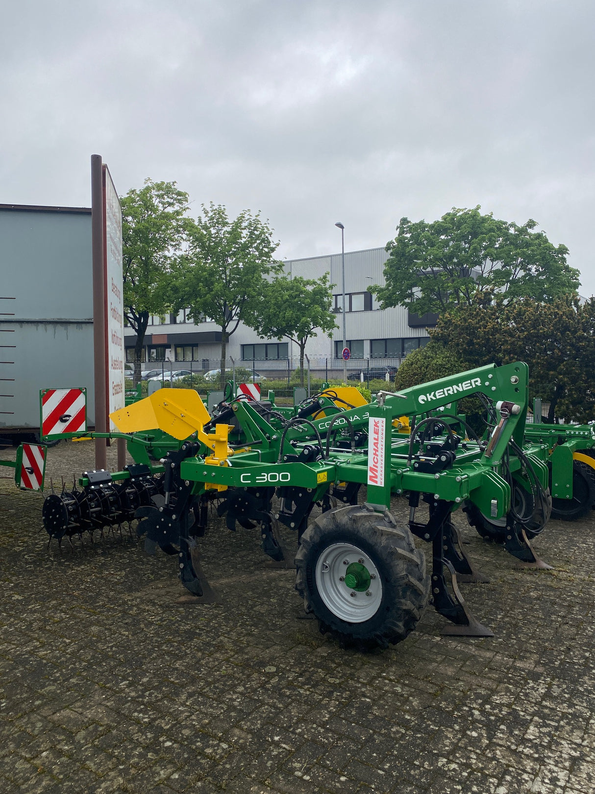 Kerner Corona C 300